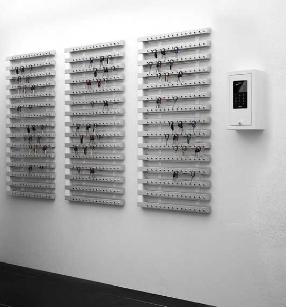KeyRack Modell 9300 SC für die einfache Montage an der Wand.